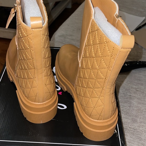 🆕🌿🧡QUPID: TAN Quilted Booties SIZE 8 - Picture 7 of 11